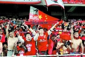 阿森纳6-0朗斯锁头名 哈弗茨连场破门若鸟点射前场5人齐开花欧冠小组赛B组第5轮，阿森纳主场迎战朗斯。